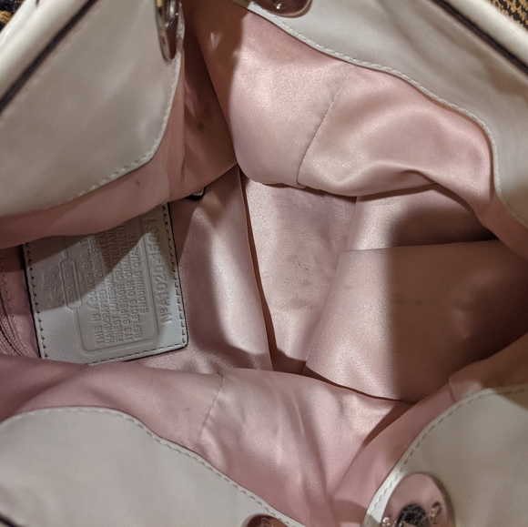 Coach fabric with leather trim - Picture 3 of 3